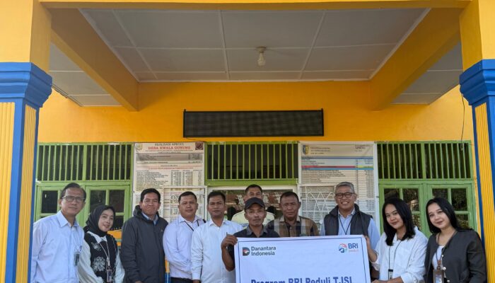BRI Kanca Perdagangan Salurkan Bantuan untuk Korban Bencana di Kwala Gunung dan Air Hitam