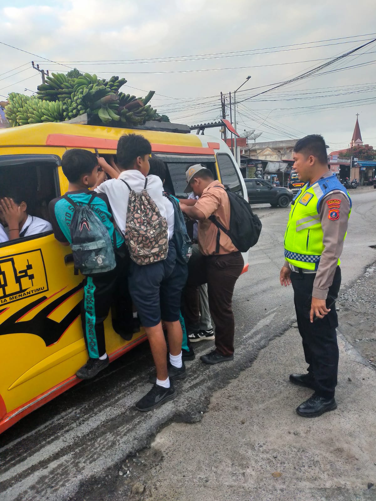 Sat Lantas Polres Pematangsiantar Himbau Supir Angkutan Umum Tertib Berlalulintas 
